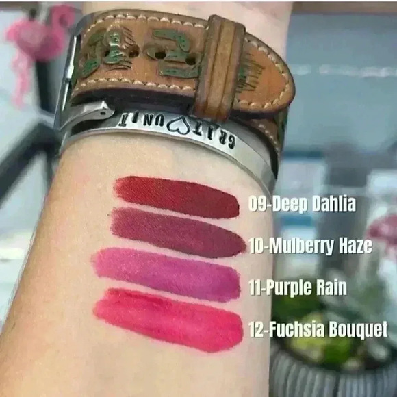 FARMASI VFX Elite Matte Liquid Lipstick Mulberry Haze 10 Long Lasting New in Box - Picture 4 of 5